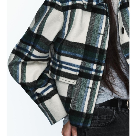New Zara Plaid Patch Pocket Ecru/Green Shacket Jacket NWT - Picture 4 of 11